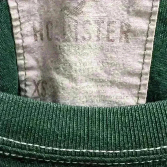 Hollister T-shirt Size XS - Picture 2 of 3